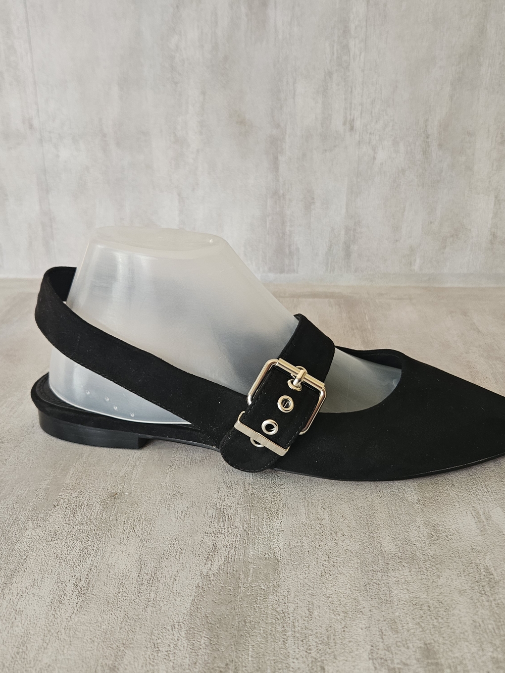 ​NWT ASOS DESIGN Black Pointed Toe Slingback Buckle Flat Shoes - Size US 9 - Picture 3 of 13
